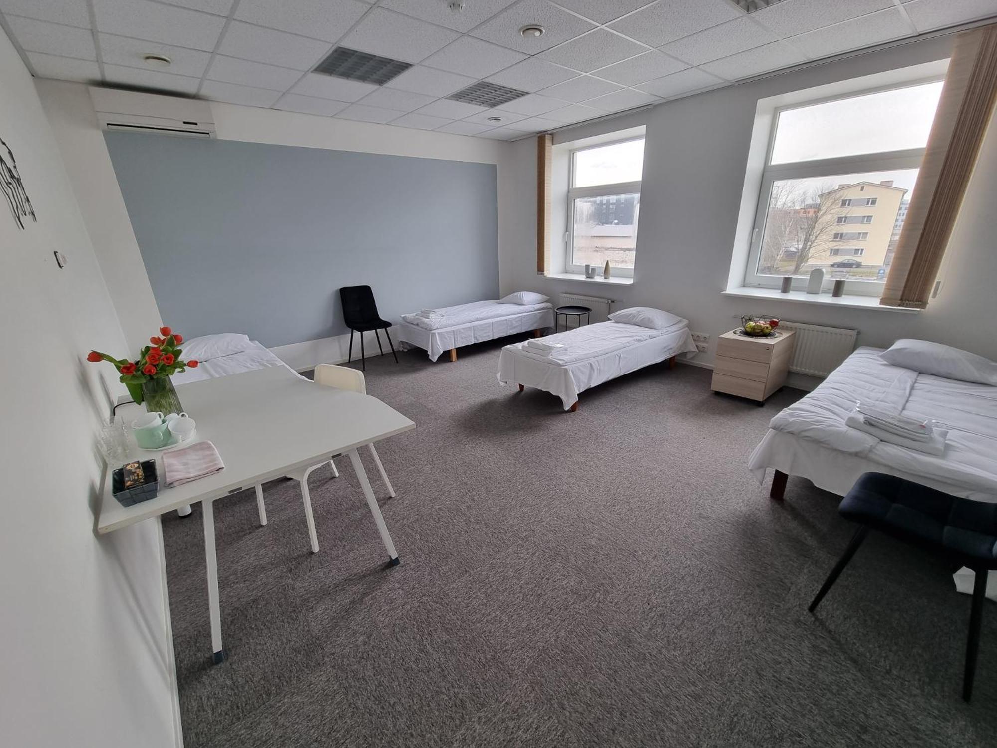 Room Near City Center Harbour Tallinn Bagian luar foto