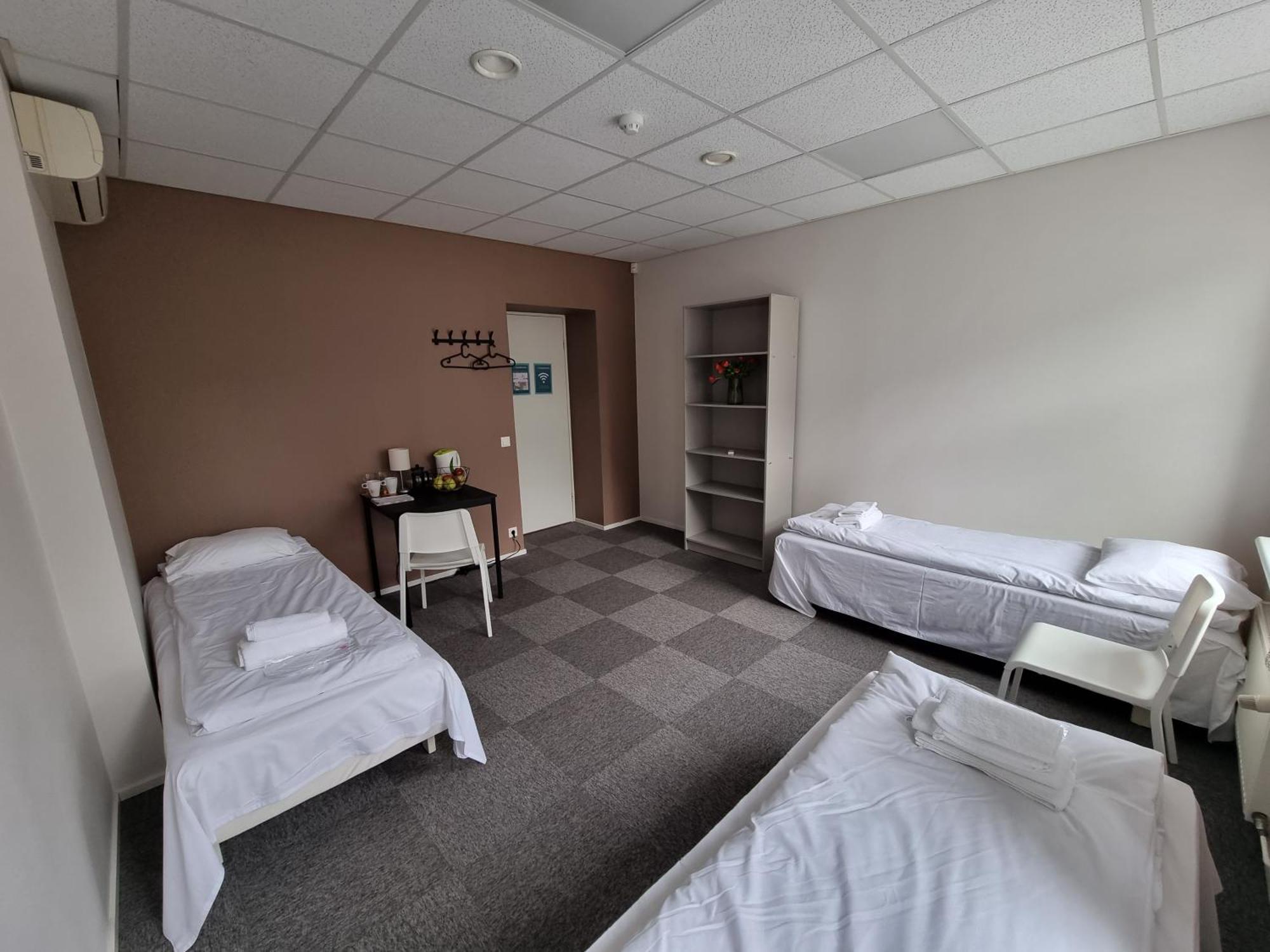 Room Near City Center Harbour Tallinn Bagian luar foto