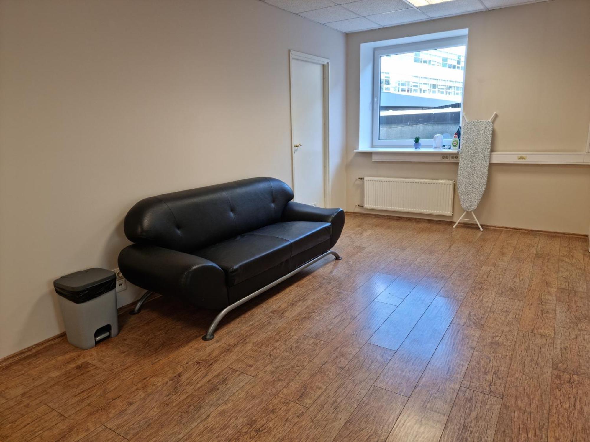 Room Near City Center Harbour Tallinn Bagian luar foto